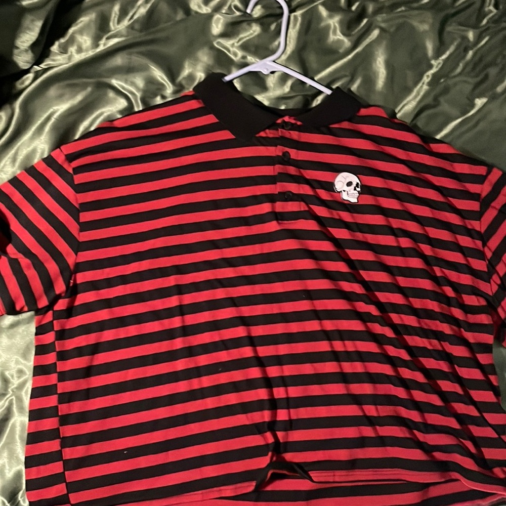 HOT TOPIC EMO SHIRT SIZE XL‼️